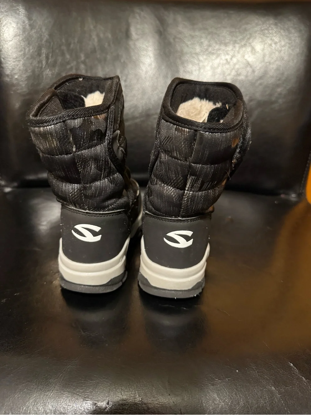 HOBIBEAR Kids Winter Snow Boots Waterproof Outdoor Warm Faux Fur Black  size 2